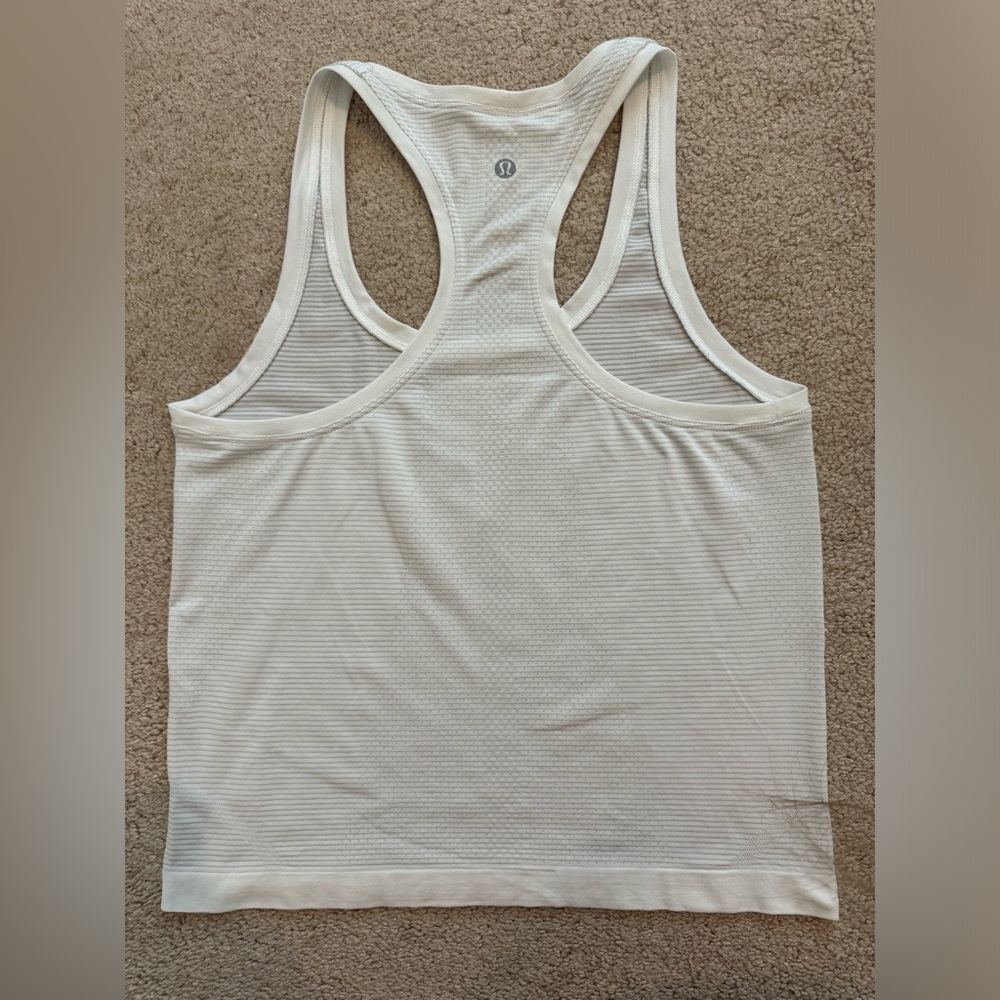 Lululemon Swiftly Tech Racerback Tank 2.0 *Race White Size 6